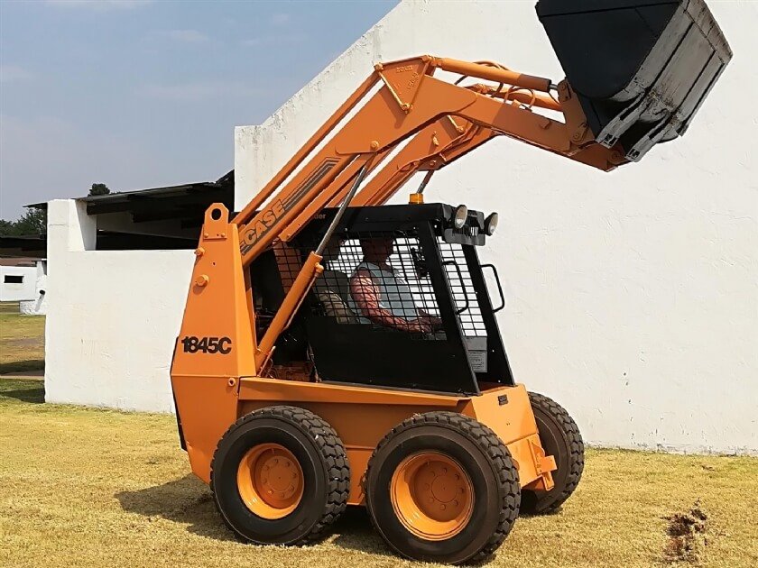 Case 1845 C Mini Loader